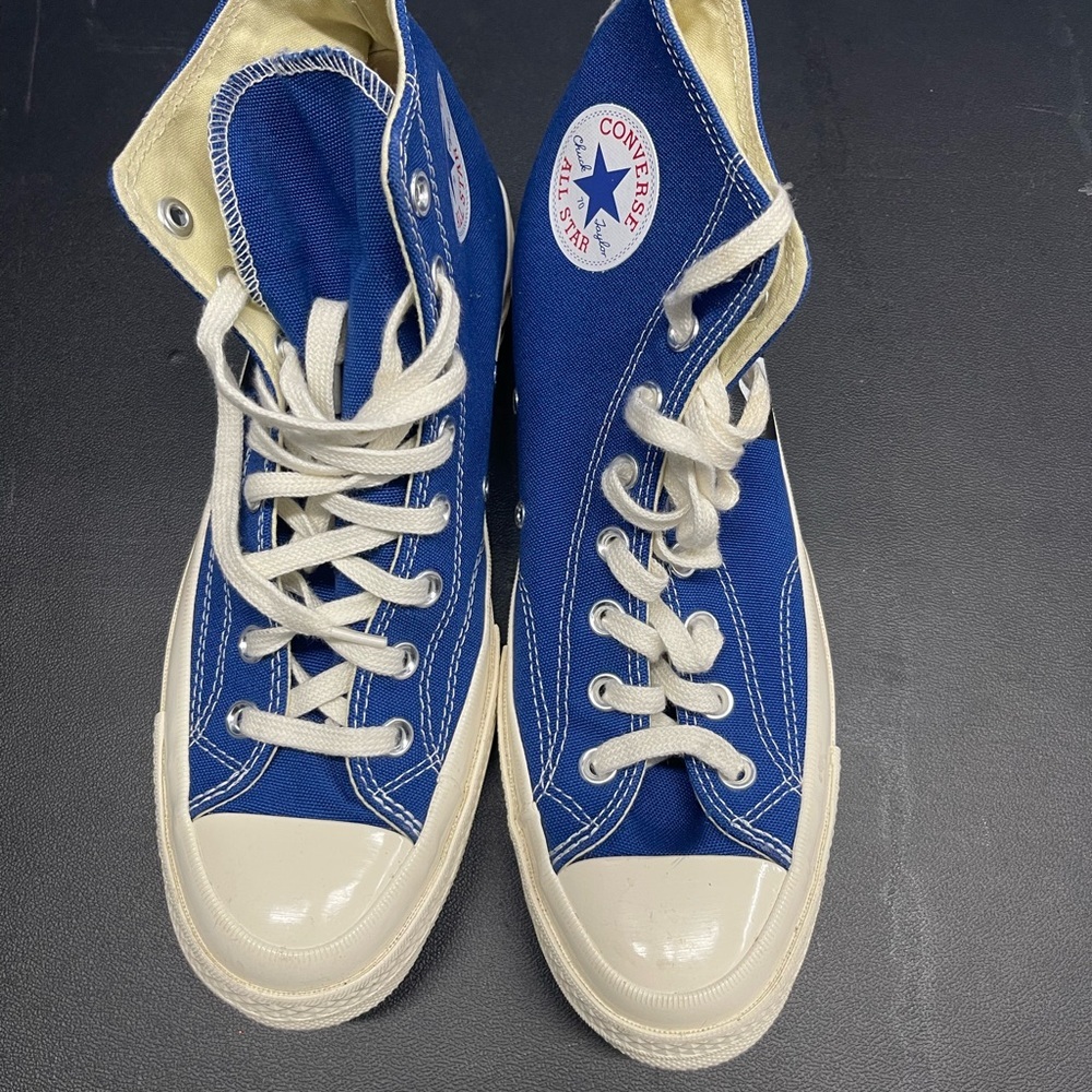 Converse Blue High-Top Kids Sneakers with Eye Design - Picture 2 of 6